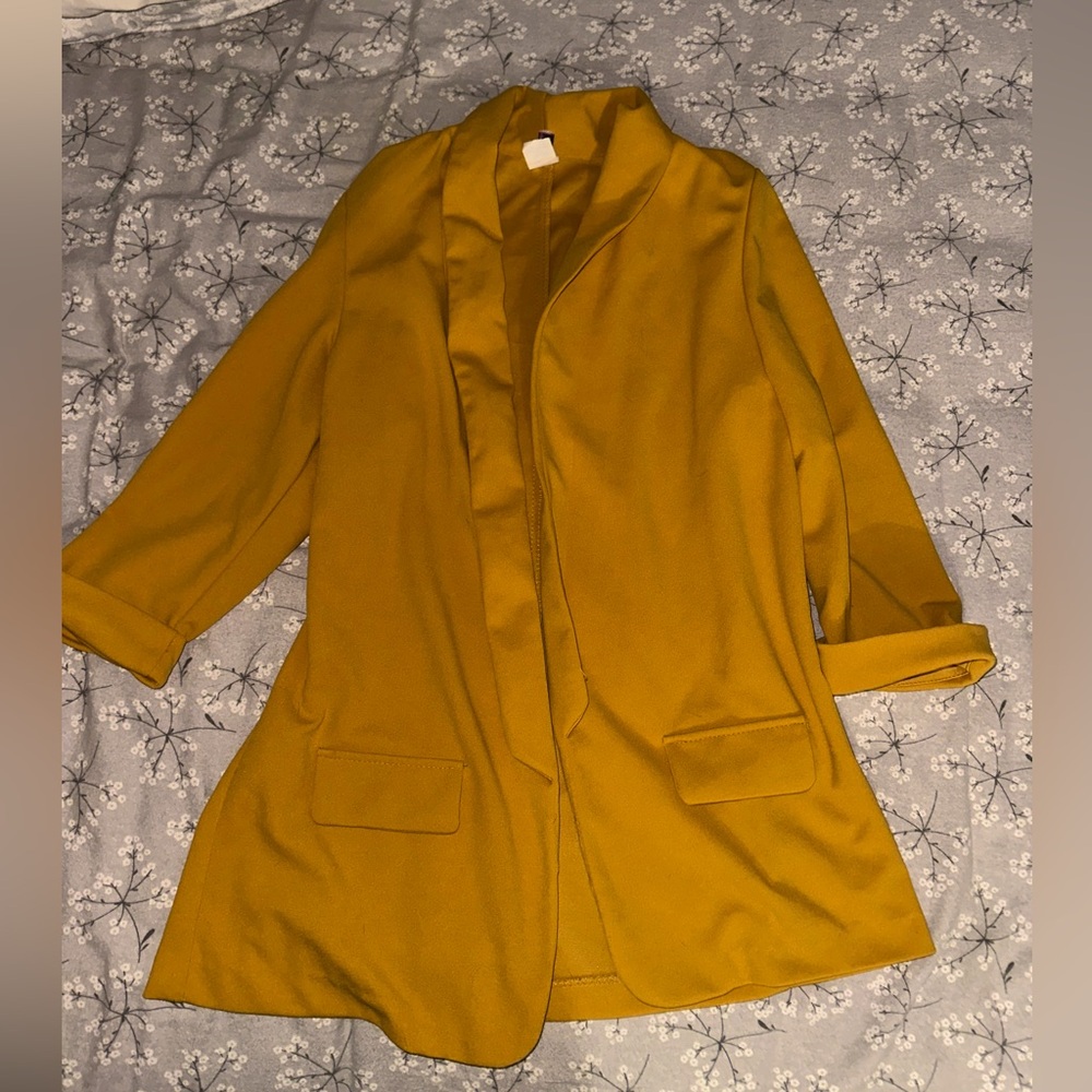 Yellow blazer size L